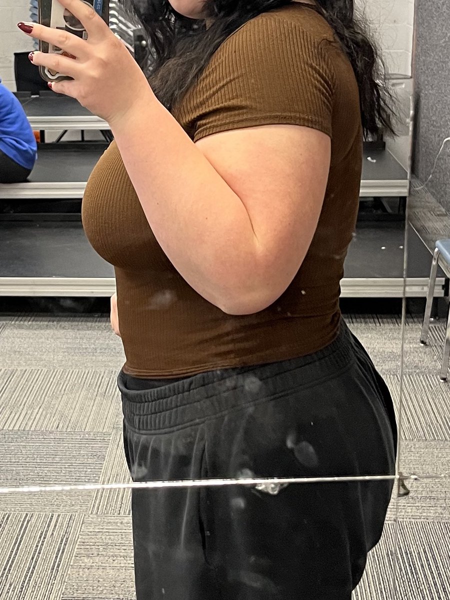 hxtdonna's tweet photo. -70lbs 
still huge but progress is progress 🫶 https://t.co/V2AAGy9rza