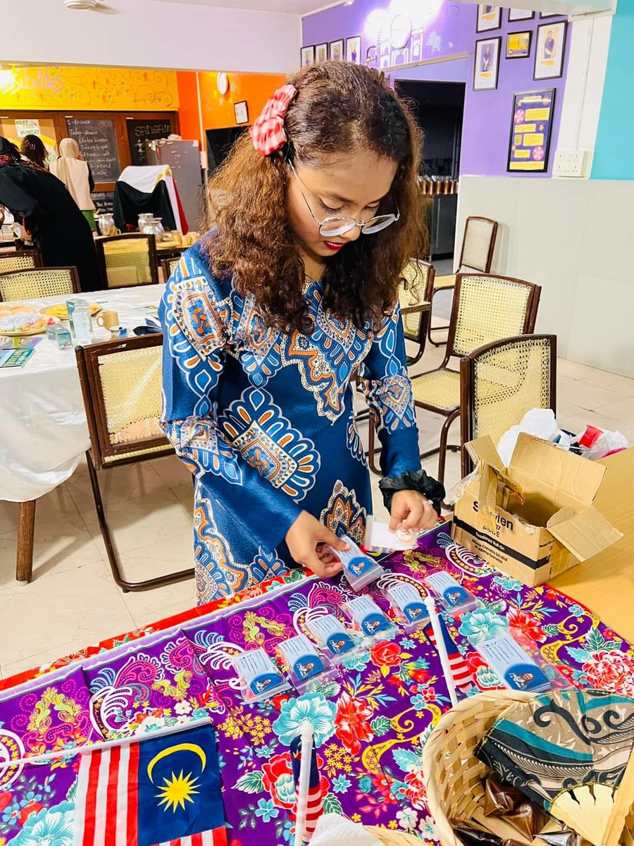 PUBangsarGGOC's tweet photo. The exciting part about Day 4 of @wagggsworld #JLS2024 was the INTERNATIONAL NIGHT! It was lovely to see what other countries prepared. 🥰 Learning and sharing culture like dance, crafts and food is a good way to learn about #LeadForPeace @mirshx_24
@pputerimy @WAGGGSAsiaPac https://t.co/gfkNkysTxJ