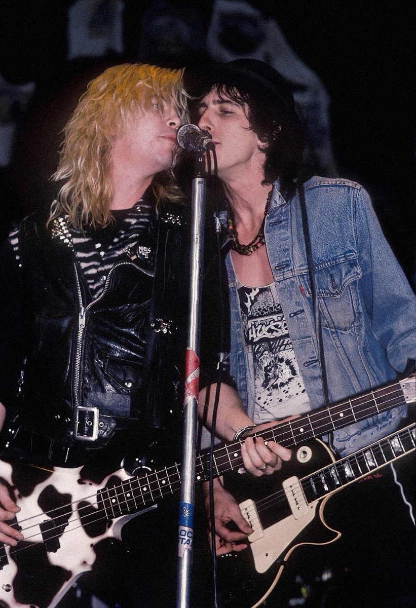 gnr_pics's tweet photo. https://t.co/6Mq7pwJGe3