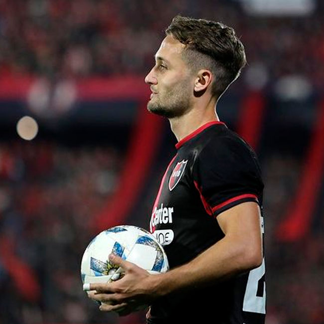 newells_info74's tweet photo. Ignacio Astore: "Vinieron desde Grecia por Ángelo Martino pero el jugador no se quiso ir"

(vía YouTube La Vida es Newell's)