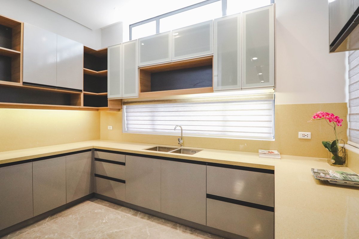 Elevate your career by partnering with us to represent an exclusive luxury property that stands unmatched in the market. Join our brokerage, and let's redefine success in the world of high-end real estate together. Your next big achievement starts here.