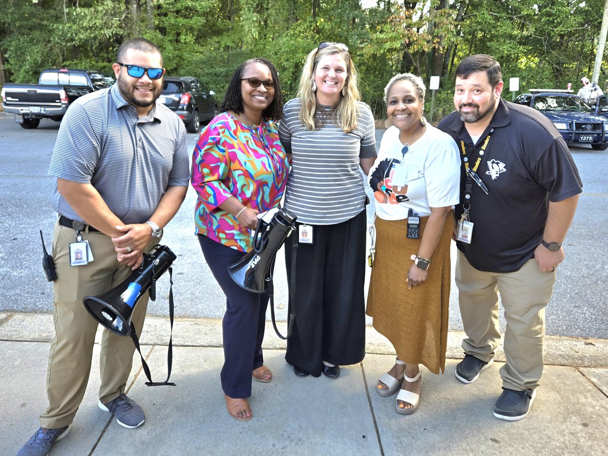 It's extremely rare to have the FABULOUS ADMINSTRATORS of Herschel Jones Middle School in one place at the same time, but I succeeded with capturing the moment during dismissal today. We really APPRECIATE you all. 
#TigerPRIDE🐅💛🖤