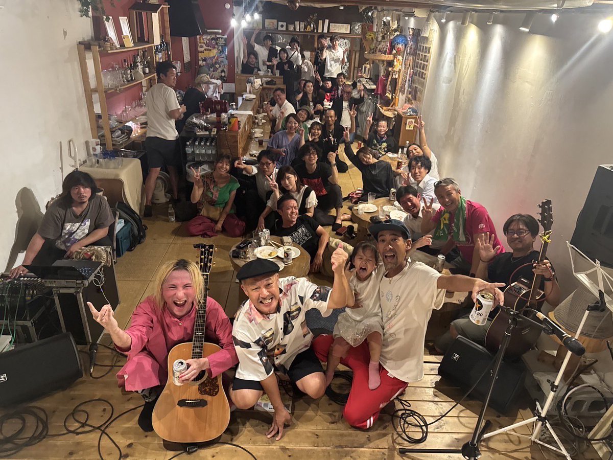 hkchestnut's tweet photo. 福島Earth Diverリニューアルパーティー!
ありがとうございました
これからおもろなりますよー!
#福島
#earthdiver
#チームfootrock https://t.co/4QcgCKyK14