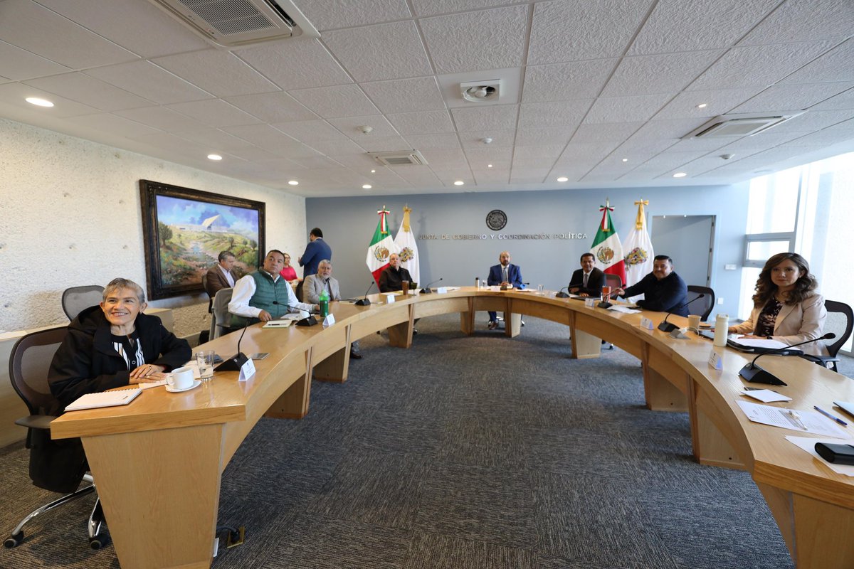 Iniciamos los acuerdos que nos permitirán transitar los trabajos legislativos en <a href="/CongresoGto/">Congreso del Estado de Guanajuato</a> 
Por unanimidad, acordamos la integración de comisiones y el nombramiento de personas titulares de diversas áreas institucionales. 
Estamos comprometidos con el diálogo y la construcción