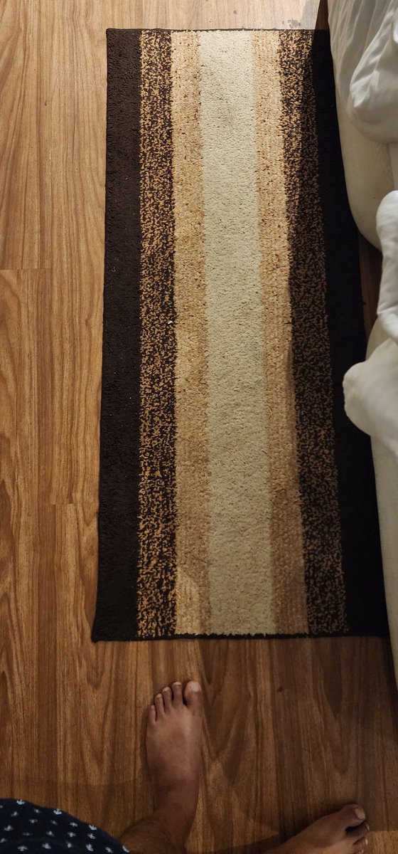 sarryhere's tweet photo. @makemytripcare @makemytrip Bedsheets stained, towel stained, dirty rug, no exhaust in bathroom
No courtesy by staff, Manager not even bothered to have a look after complaint. 
If this is the room you are advertising as premium category pls wake up from Ur slumber. This looks like rent by hour kinda hotel https://t.co/QoZsRWuORX