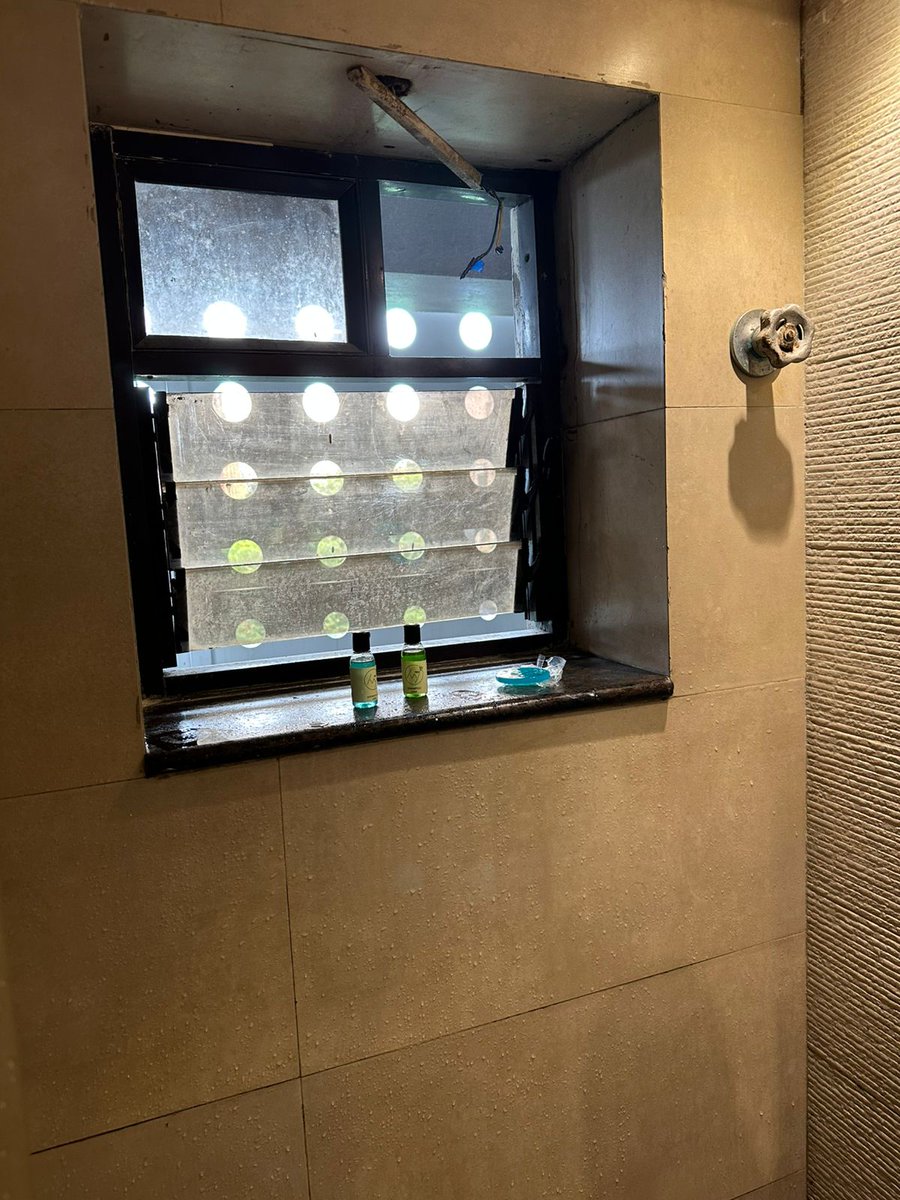 sarryhere's tweet photo. @makemytripcare @makemytrip Bedsheets stained, towel stained, dirty rug, no exhaust in bathroom
No courtesy by staff, Manager not even bothered to have a look after complaint. 
If this is the room you are advertising as premium category pls wake up from Ur slumber. This looks like rent by hour kinda hotel https://t.co/QoZsRWuORX