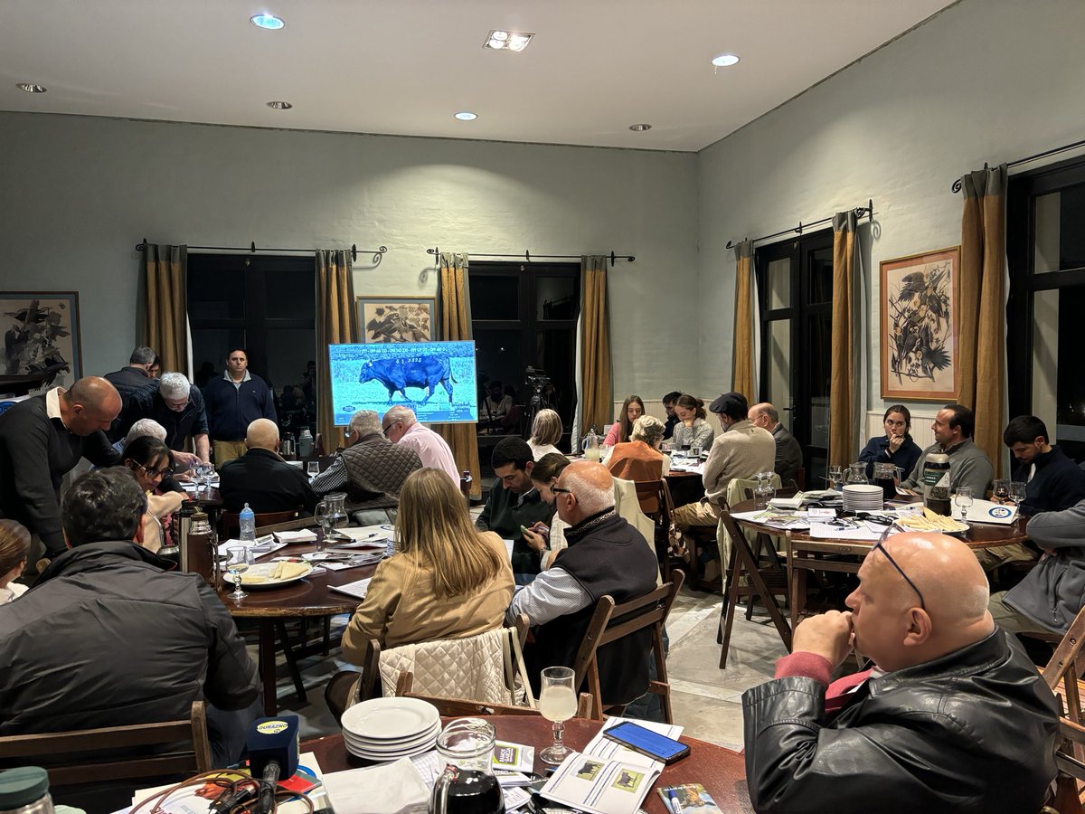 🐂36º Remate Anual de cabaña “El Pobrecito” de Bentancur <a href="/elpobrecito_/">El Pobrecito</a> 

📍Hotel Santa Cristina

🔨Rematan: Dutra Hnos <a href="/DUTRA_Hnos/">Dutra Hnos</a>, Ramos &amp; Garcia <a href="/ramosgarciaagro/">Ramos&Garcia</a> 

<a href="/radioyi960/">Radio Yi AM960 /Durazno</a> <a href="/guilledelfante/">Guillermo Delfante</a>