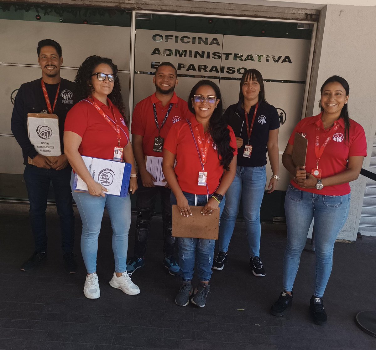 Ofic Adm El Paraiso tweet media
