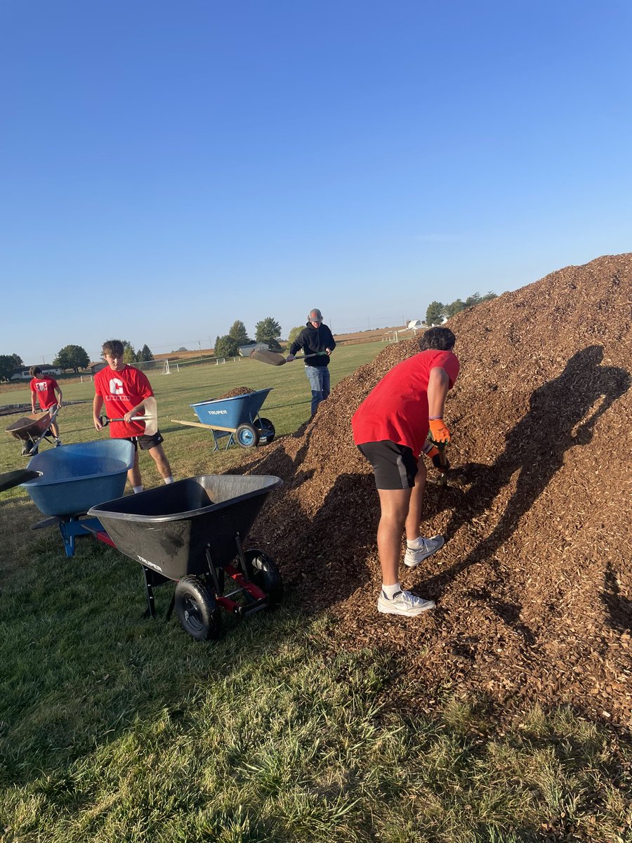 Dutch Baseball participated in multiple service projects for campus-wide service day today. These 10 helped mulch the park at Pella Sports Complex! #godutch