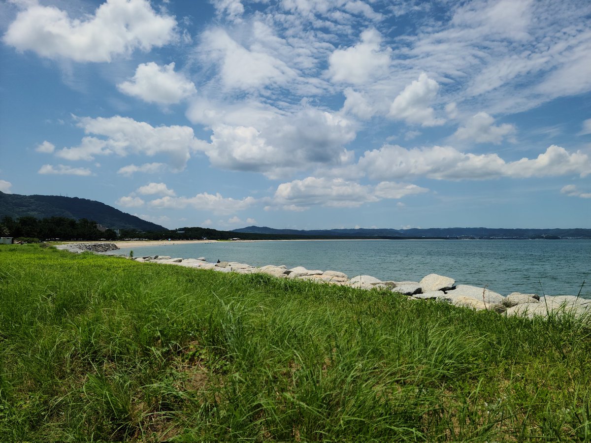 toshihiko9922's tweet photo. 朝ドラ、おむすび、楽しいです、私はウインドサーフィンします、普段は唐津の虹ノ松原で、北西の時は糸島湾で遊びます、友達も朝ブロッコリーの収穫のアルバイトしてる、私はお爺ちゃんのファンです、世の中にくずなんてない、まったく同感です。#朝ドラおむすび https://t.co/JgGGSPEEFl