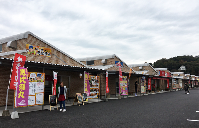 TwitFukuoka's tweet photo. 糸島の「牡蠣小屋（2024～2025）」10月5日より順次オープン！詳細こちら→ https://t.co/H0FO25KJBl https://t.co/75cm37OiCf