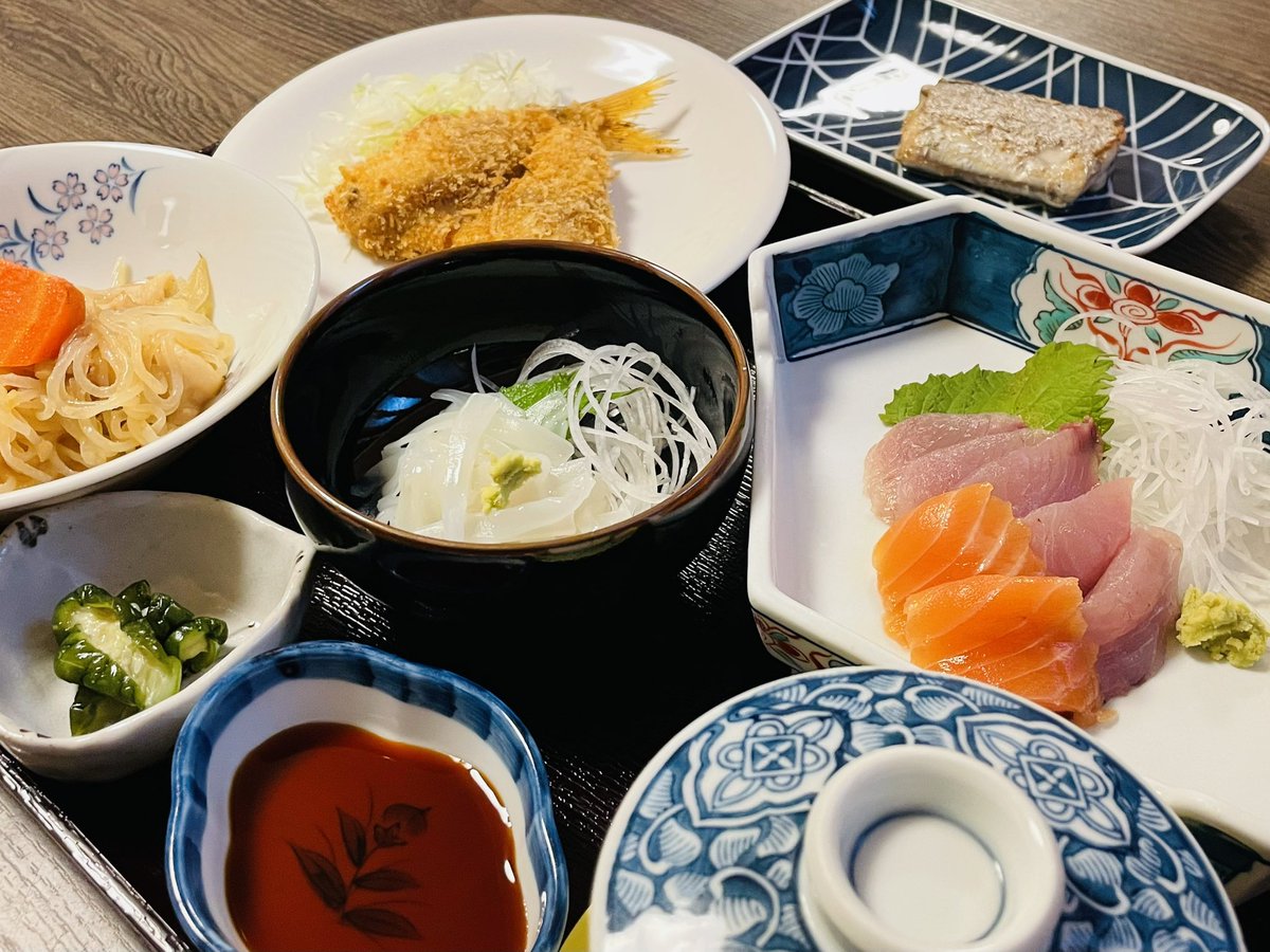 SATOInn's tweet photo. Sato inn provides fresh seafood caught around Otsuchi and local homemade dish for dinner 

 #SatoInn #Otsuchi #Iwate # Japan #Sanriku #Tohoku https://t.co/Csfo2Qs6Gx