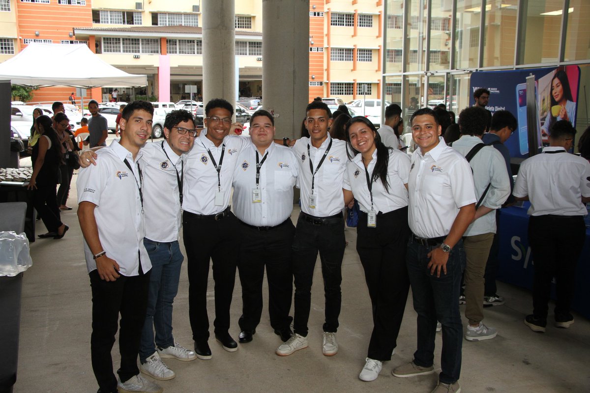 utppanama's tweet photo. En el Lobby del Edificio de Facilidades Estudiantiles de la UTP, se realizó una feria de empleo, evento organizado por la Facultad de Ingeniería Industrial (@utpfii) en conmemoración del @CongresoFII.
#utppanama @vidauutp https://t.co/qHDrkVfuNh