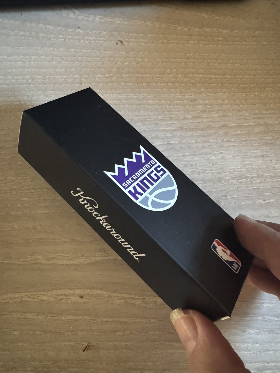 SacTownBarnbaum's tweet image. So this just came in the mail this afternoon.📬👓

@SacramentoKings #Knockaround #Sunglasses🕶️
