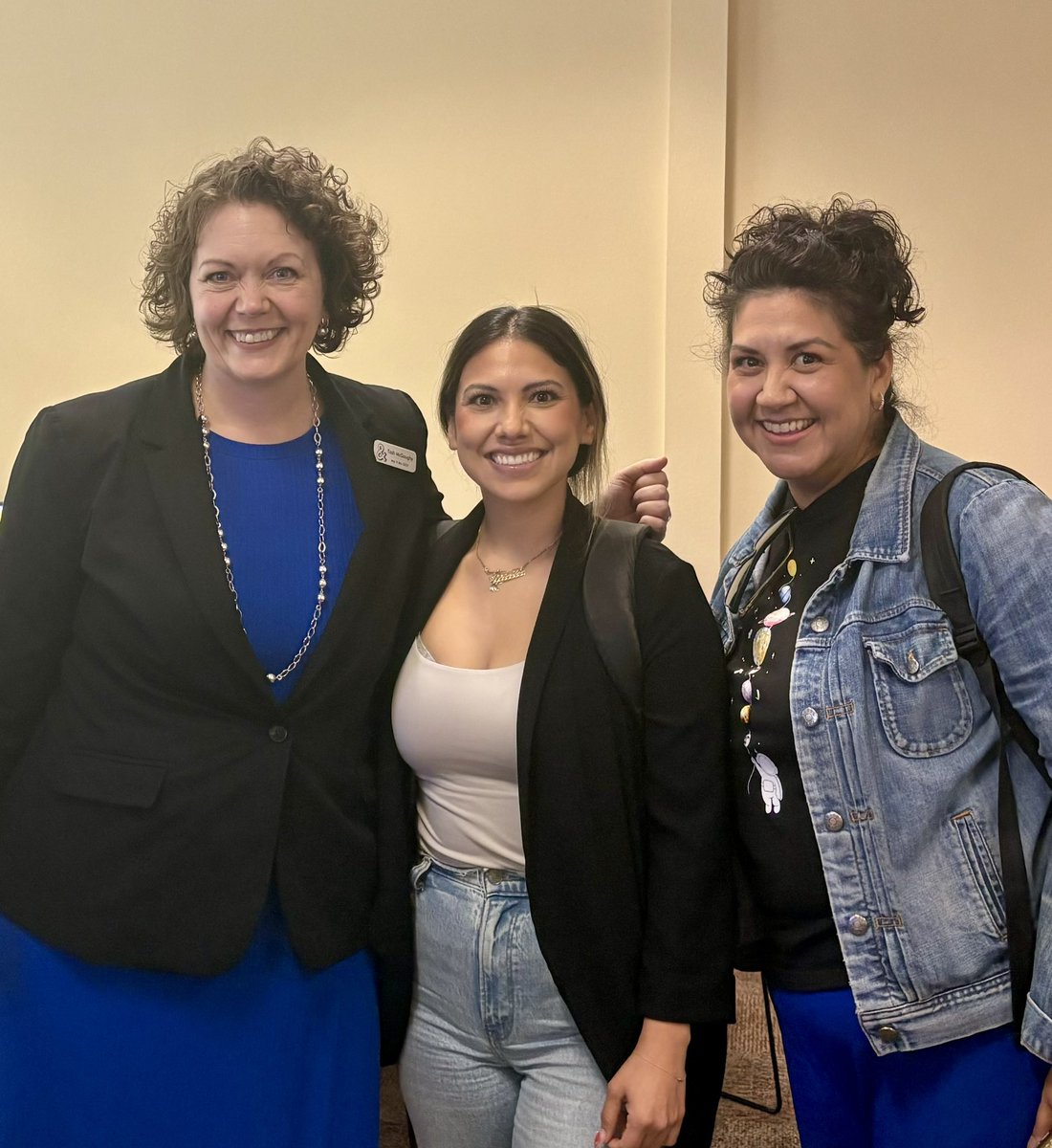 Clarke 6th grade RLA teachers representing at the 2024 RLA Game On Conference! 📚💡 We are grateful for all the new ideas we are able to bring back to our classrooms. A big shoutout to keynote speaker <a href="/ToshMcGaughy/">Tosh</a> for inspiring us at SISD. 🎉#RLAConference2024 <a href="/WalterEClarkeMS/">Daniela Palmer</a>