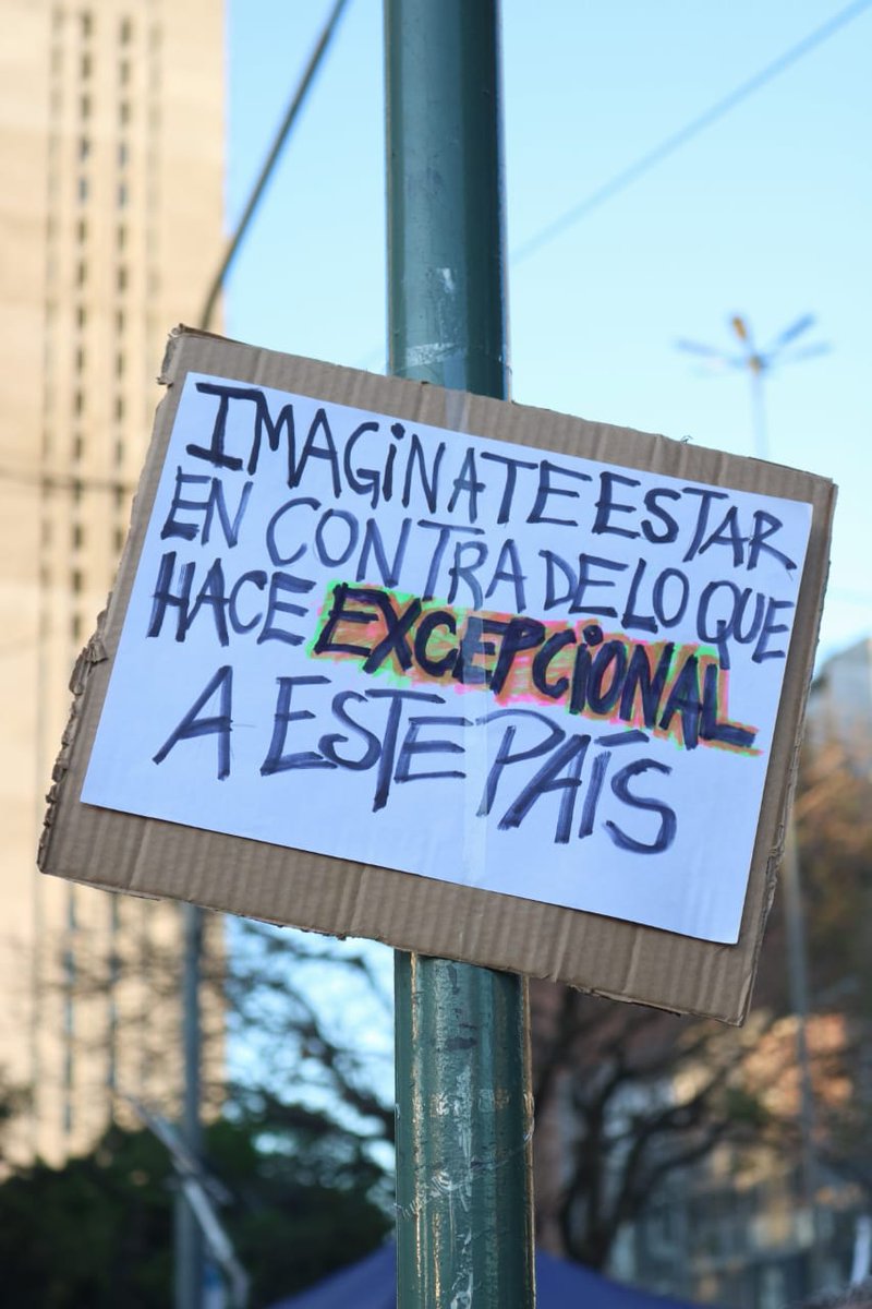 mariano_granato's tweet photo. Hoy en Santa Fe y las calles de todo el país,  marchamos en defensa de la universidad publica y el futuro de nuestros hijos. ¡La educación, no se  veta!

#UniversidadPublicaSiempre https://t.co/Uc9sesIq0U