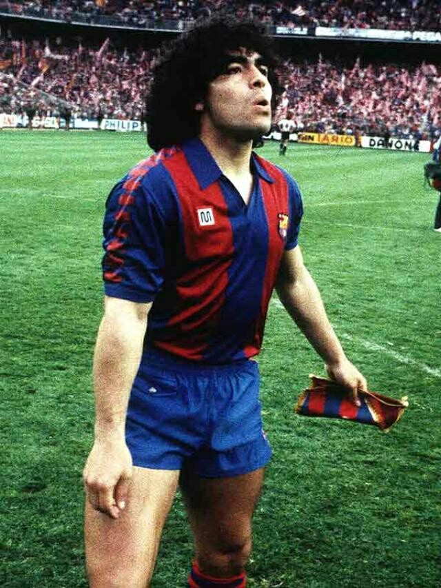 DATO: La temporada 83/84 fue aun peor a nivel televisivo. <a href="/rtve/">RTVE</a> emitio solo 5 partidos del <a href="/FCBarcelona/">FC Barcelona</a> de los cuales #Maradona solo jugo 2 que estan disponibles. Se entiende ahora por que hay tan poco material del Diego azulgrana? <a href="/PacoGrandeTVE/">Paco Grande</a> <a href="/lobo_carrasco/">Lobo Carrasco</a> <a href="/diego1010ar/">Diego Dal Santo🔟 #ElDi3goEnNúmeros 📔🔟🇦🇷</a>