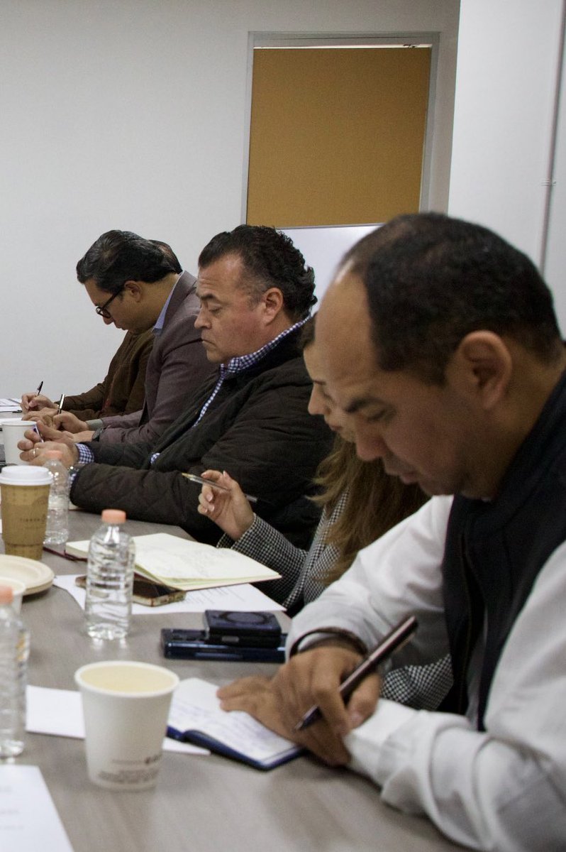 A 13 años de la fundación de nuestro movimiento, hoy sesionó por primera vez el nuevo Comité Ejecutivo Nacional de Morena. 

Desde la Secretaría de Comunicación con mucho orgullo asumiremos las tareas de difundir y defender la Cuarta Transformación en su segundo piso bajo la