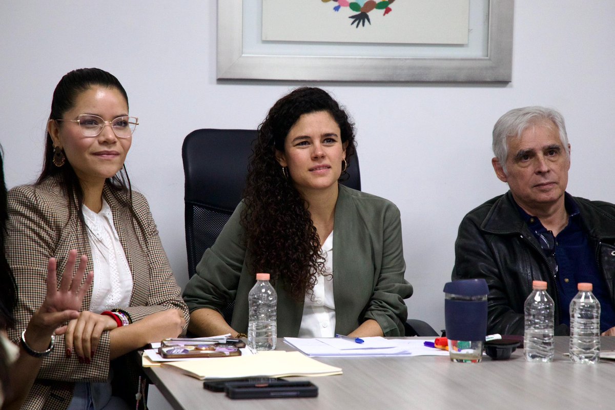 Cam Martínez tweet media