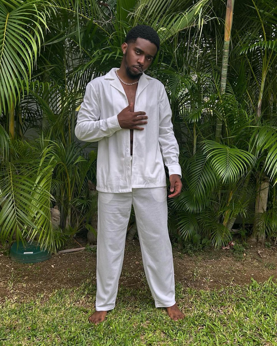 Same Heat Different Location🌴