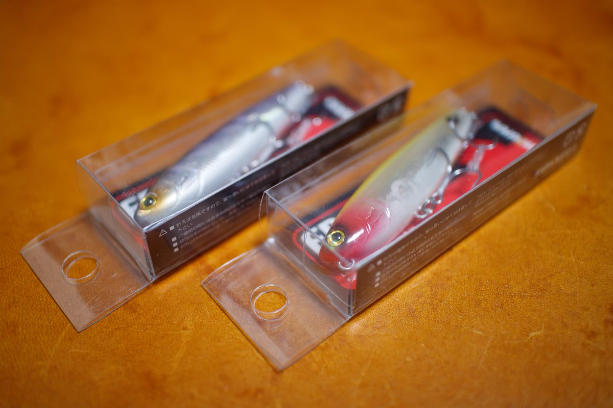 bait_casting's tweet photo. サムルアーズ謹製FB65のVer.2、油断してましたが何とか好きなカラーにお越し頂けました。
前モデルよりも少しほっこりしたマイルドな御尊顔、全体のシルエット的にも一層扱いやすくなってそうな?
うむ、よかね♪
#サムルアーズ #FB65 #サム山岡 #敬称略 https://t.co/9cHzYboWYd