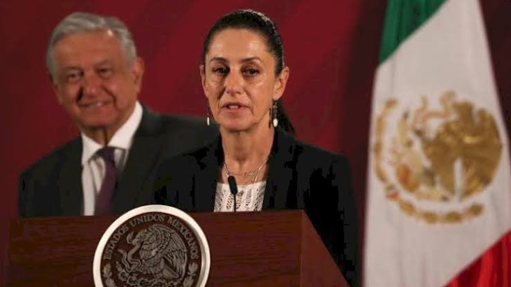 adikraj1's tweet photo. Voy a ir agregando a este HILO 🧵 todas las ocasiones en que la presidentE haga más que evidente que es un intento de copia de AMLO, a niveles preocupantes…

(Obvio espero su colaboración mi gente)
Guárdenlo para que no se les pierda…

Empecemos… https://t.co/fPNgvVhAn7