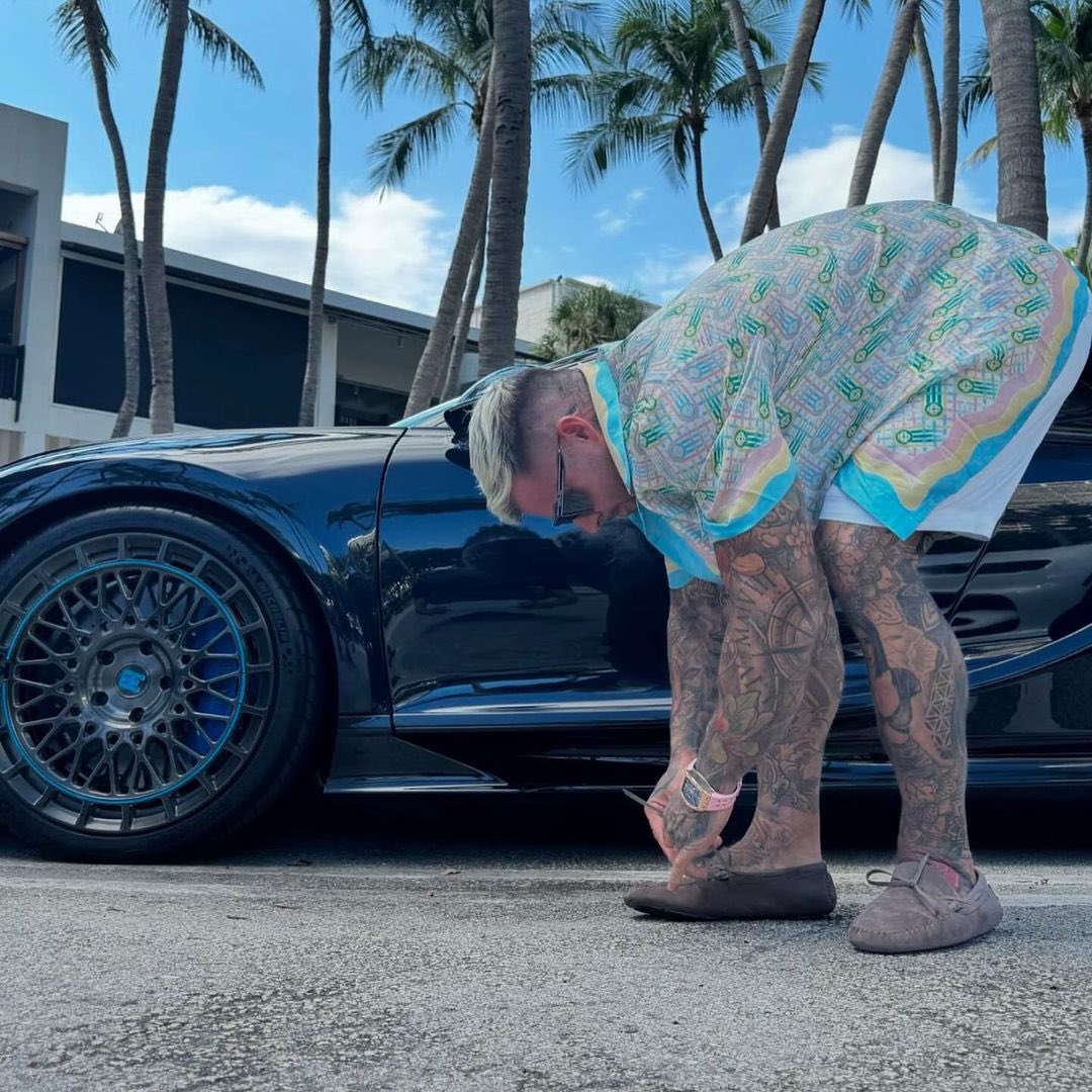 Un maestro de verdad educa con el ejemplo

Con palabras educan los plebeyos de la Matrix