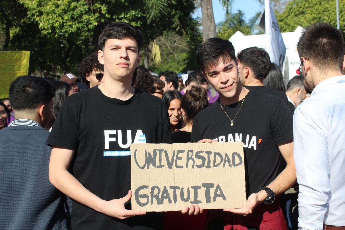 La #UniversidadPública es para siempre de los argentinos 🇦🇷🎓