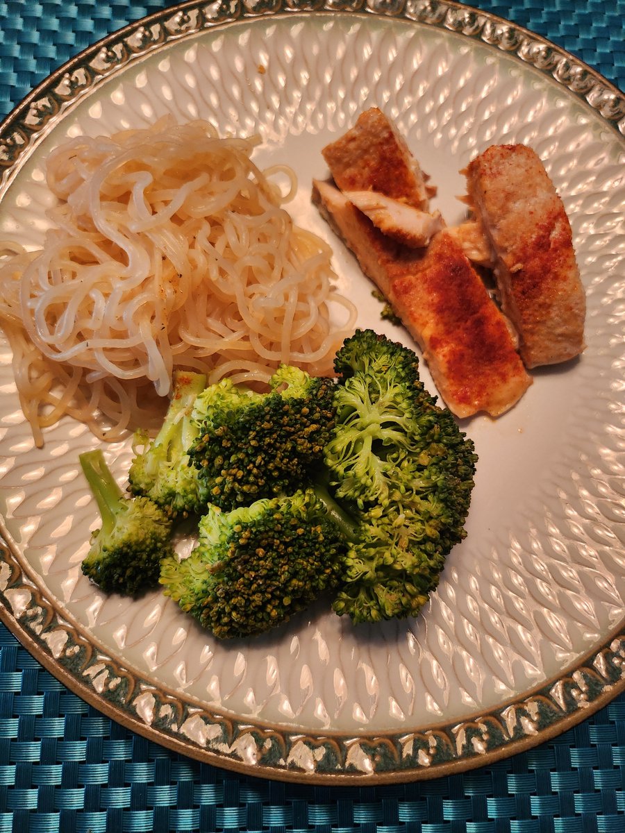 pprubuck's tweet image. Tofu angel pasta no carbs broccoli Salmon