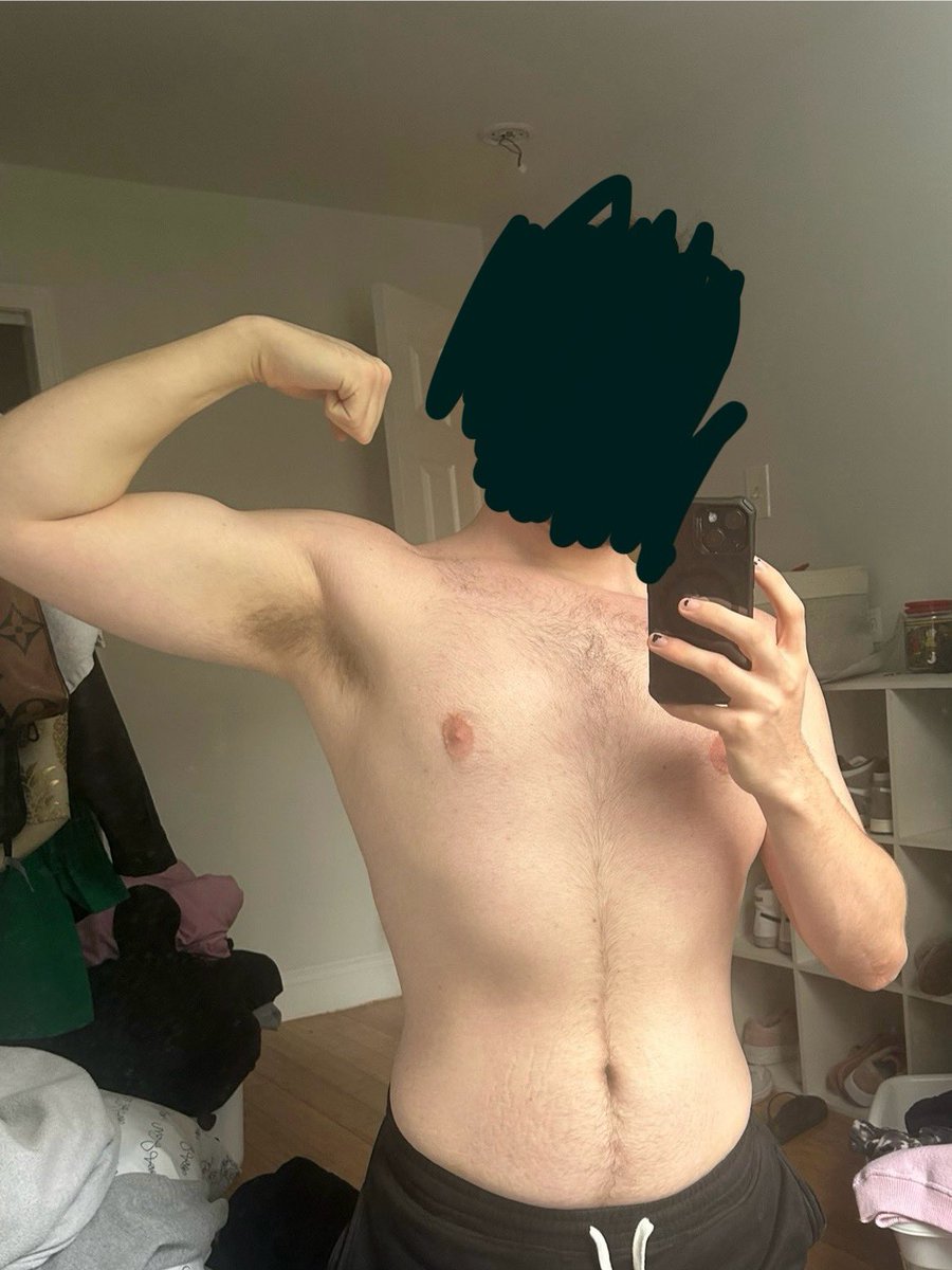 MaskedMasc69's tweet photo. anyone looking for a gym bro? https://t.co/PHoGTbZolS