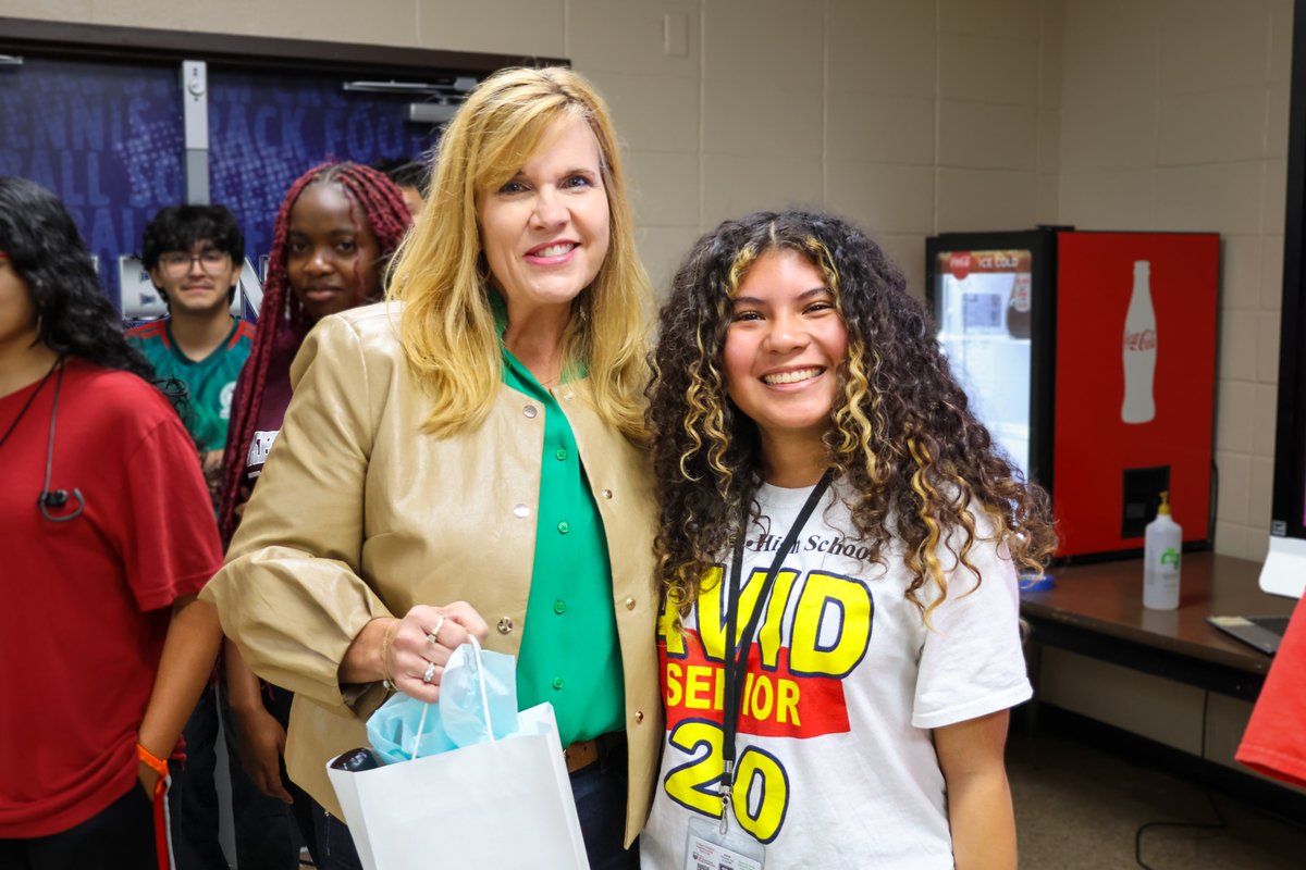 Fort Bend ISD tweet media