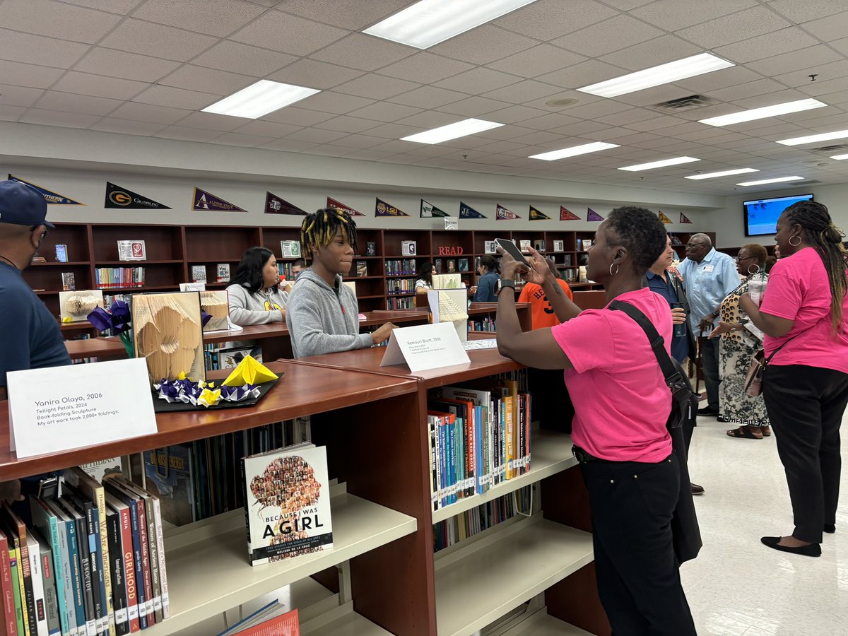 HSA Visual Arts tweet media