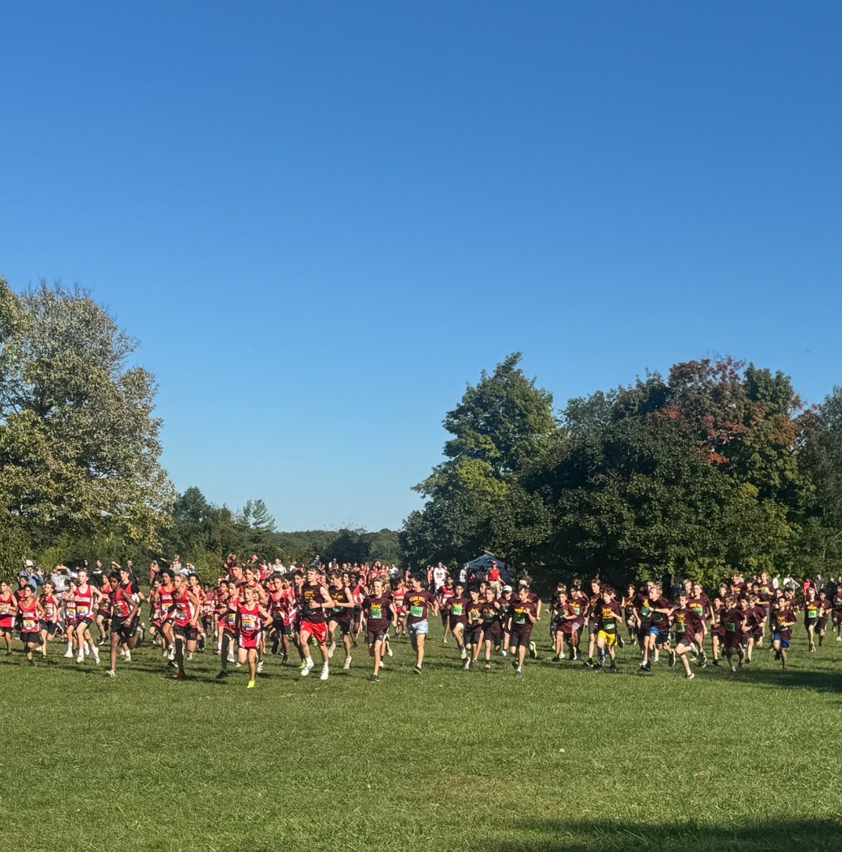 RunNorthville's tweet photo. Meads Mill - Hillside! Northville Middle School showdown today at Cass Benton! The future is bright! #minimustangs https://t.co/uXWJF04Z8l