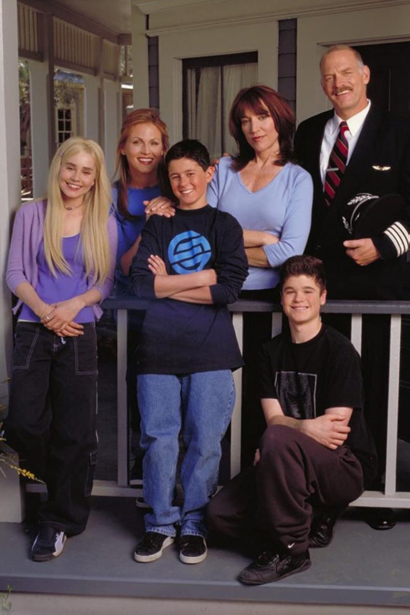 k50cullen's tweet photo. In 2000 and 24 Years Ago, #Tucker premiered on @nbc on this day RT and Like if you remember this show. (@elimarienthal, @KateySagal, #NoelleBeck, #NathanLawrence, @ActwithAlison, #CaseySander, @RonMilbauer,  @terrihburton, #VicKaplan, #RickKellard, @UniversalTV,  @NewRegency) https://t.co/DtPDl5kTDs