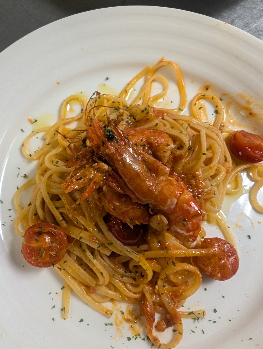 locompany_lolo's tweet photo. 10月からLOLOcentrocafe（遠鉄）店で、
浜名湖産の赤足エビのトマトソースパスタ　期間数量限定で、始めました!
大きさがまだ小さめです。
これから大きいのも出てくるかと思います。
天然、新鮮ですょ！ https://t.co/BUheLuSslc