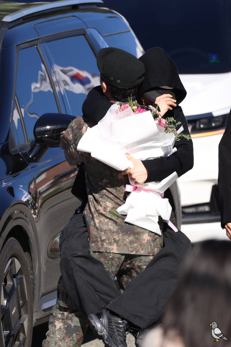 민혁이 제대 축하해 ❤️‍🔥❤️‍🔥❤️‍🔥❤️‍🔥❤️‍🔥❤️‍🔥❤️‍🔥