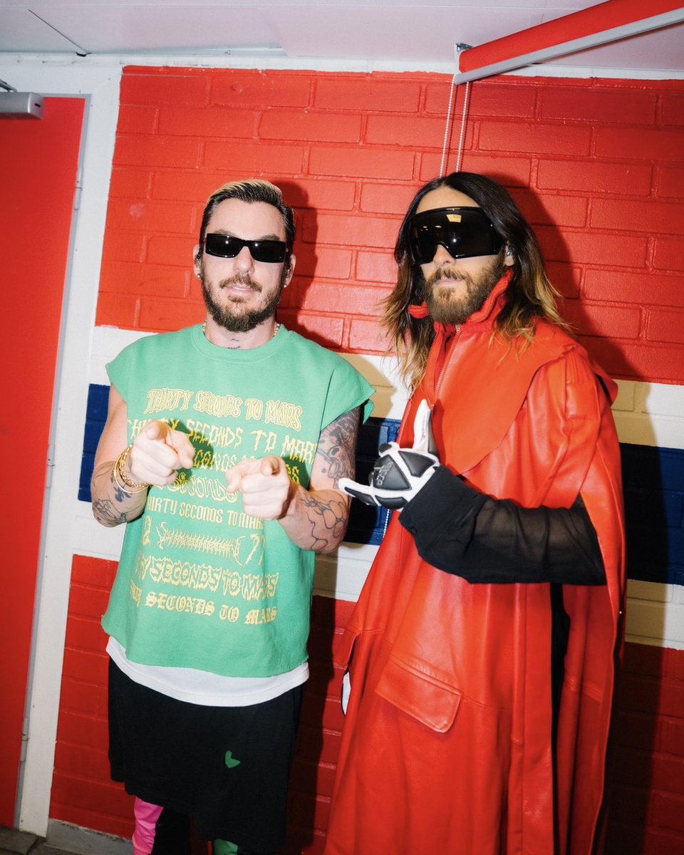 LATVIJA VAI GATAVA?! 🚀🕺🏻

Tiekamies ŠOVAKAR Arēnā Rīga 🎶

🎫: thirtysecondstomars.com/tour-date/riga…
📸: Rory Barnes