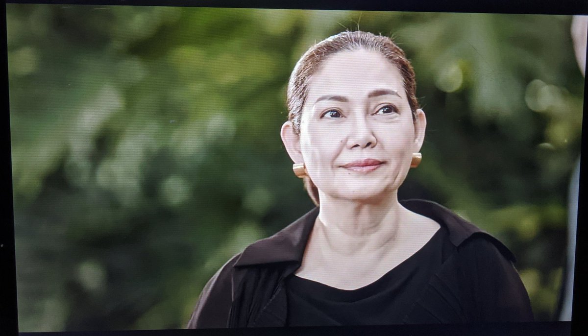 huzii_0_8's tweet photo. Vitto panay titig/sulyap mo kay Aster. Matutunaw siya.๐๐คญ Aster maganda ka talaga.๐ Mindful:
Hayaan nyong titigan ako ni edu mga anak para sainyo yan - inay
Nako mers siguradong mag-eenjoy ang mga anak natin. - tay edu.
Epekto delulu de solulu!
#VitTer #EDUCEL #LavenderFields https://t.co/Uwvtjb9dHS