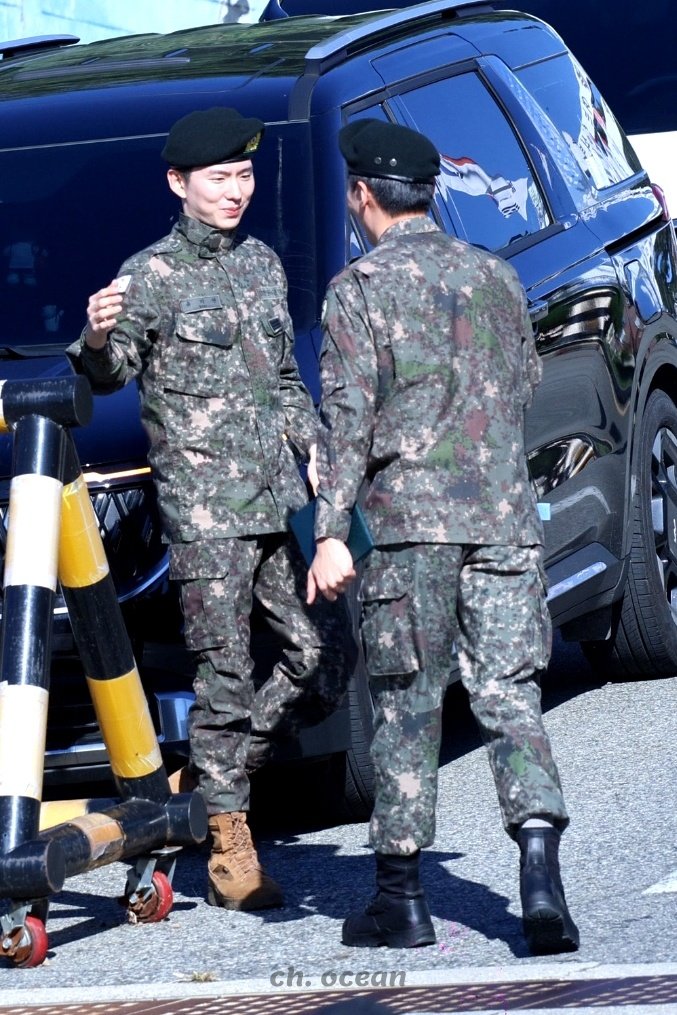 Channel_Ocean_'s tweet photo. 241003 행복하네 #민혁 #기현 https://t.co/Qu54j5bE8t