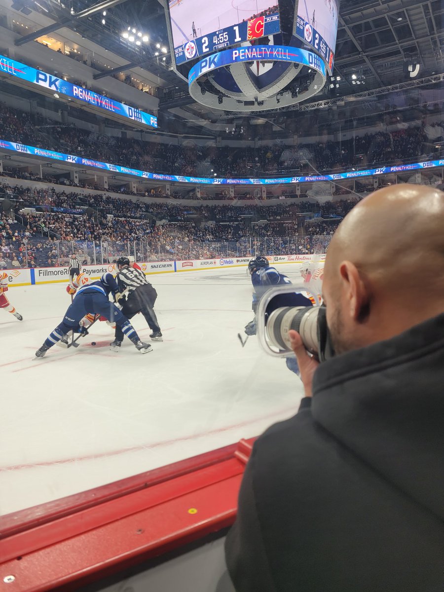 elcastidelsur's tweet image. My seat for the night📸
@NHLJets
