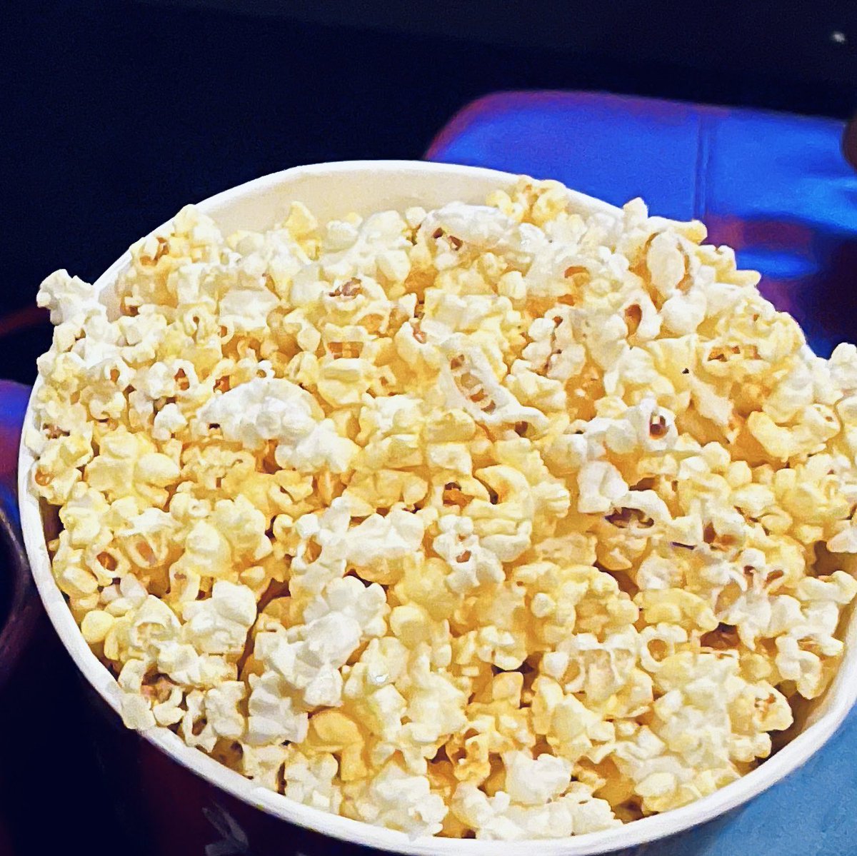PamTheTrader's tweet photo. I ❤️ #AMC Popcorn!🍿 Did you see #SpeakNoEvil movie yet? Did you like it? #atAMC #APENATION #PAMTHETRADER https://t.co/0bM7dcUR7s