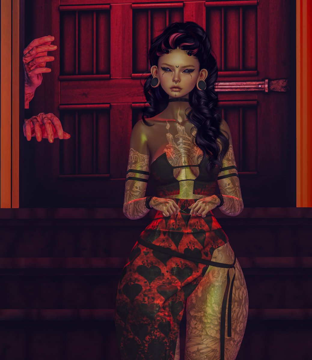 Wearing new 
Limited Addiction Heart Queen ♥
#SecondLife