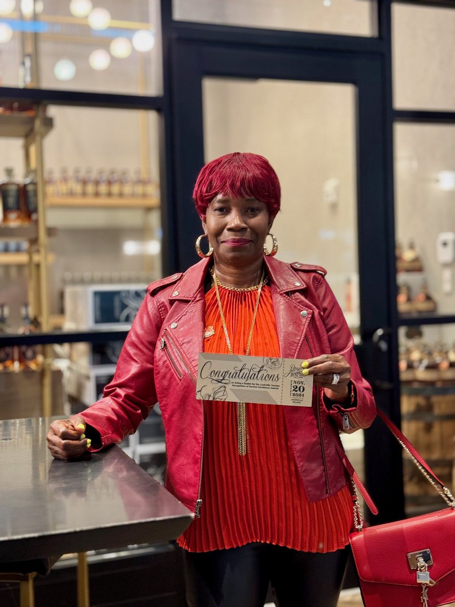 Rose_Awards's tweet photo. Angela McCarthy, a dedicated Laundry Attendant, brings decades of hospitality experience and an infectious energy that brightens the workplace every day. Her unwavering commitment, positive attitude, and ability to uplift those around her make her an invaluable asset. https://t.co/wRWgBS9jWd