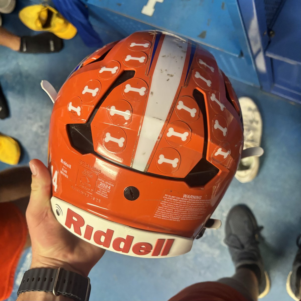 BlakeJ_ODonnell's tweet image. Earning them bones! Motivation! Ready to get back to work after our bye.
11-Tackles 
2-TFL
1-FR
1-FGB
 #TREAD @ShaunArntz @CoachCole01 @CoachBennum @CoachFarris_ @CoachBobbyMoore @Larryblustein @PrepRedzoneFL
@AScholarsBrand @UncommittedUTR @SportPrepX @samgranvilletv