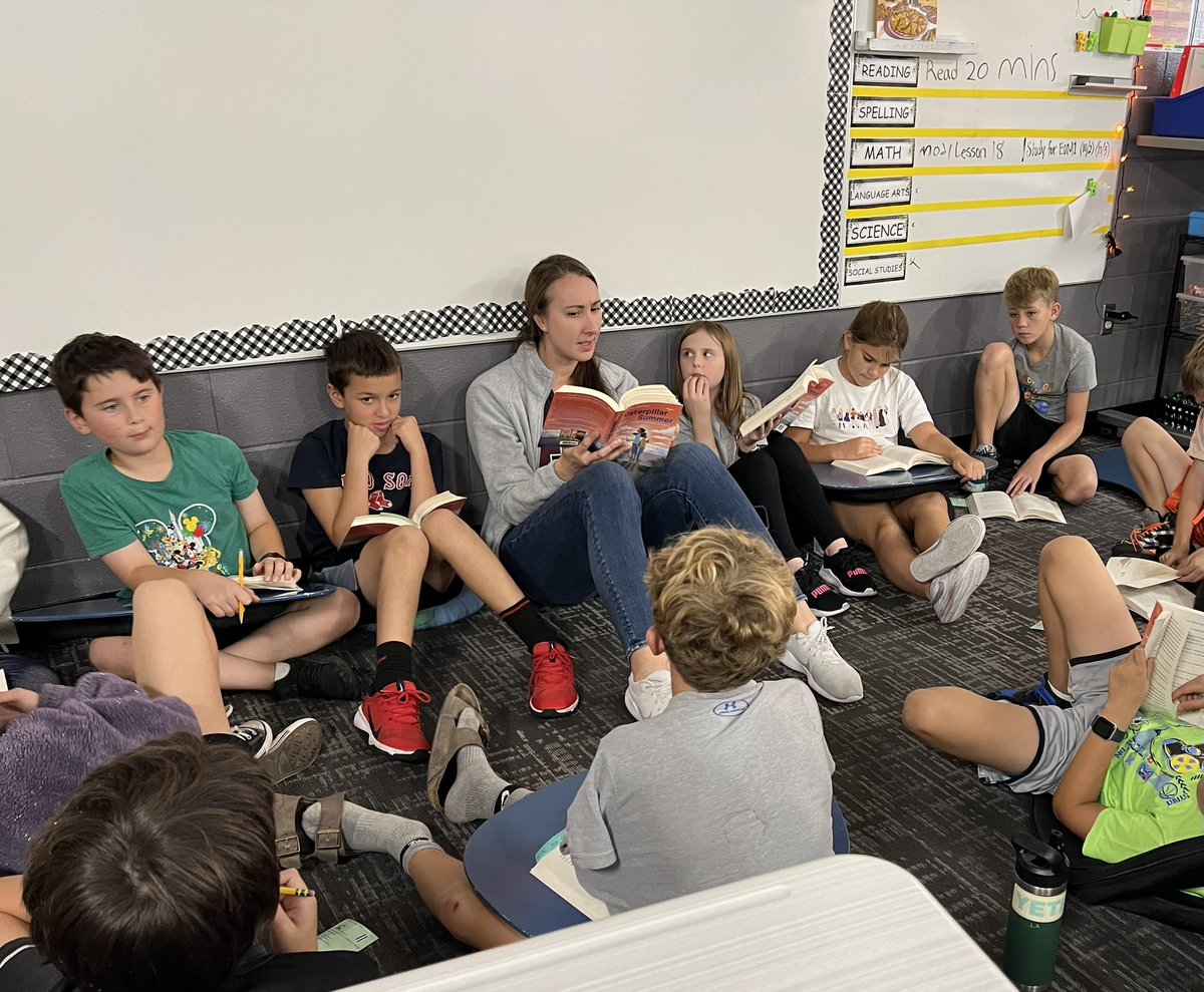 RNewcomb157C's tweet photo. I stopped in to Mrs. Averbeck’s class yesterday and stumbled into an insightful conversation about the characters in the novel Caterpillar Summer. Thanks for letting me listen in! #WeAreChelsea #AdventureAwaits https://t.co/ja6hll1KFJ