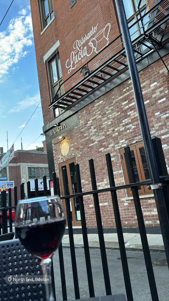 junebug06's tweet image. Autumn in New England is unrivaled. #Boston, always a pleasure.