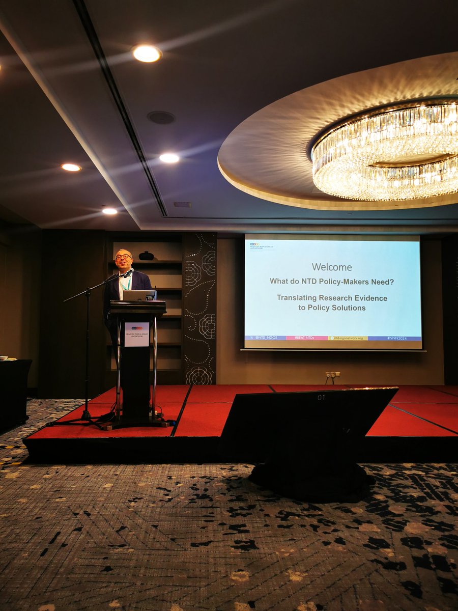 Jachunya's tweet image. @BCeliktemur from @ProgrammesTLMGB introducing our workshop at #NNN2024 on 'what do NTD policy-makers need?. Describing the knowledge to policy uptake gap: we want to make sure the knowledge we generate serves the communities who need it most. @NTDsResearch @OSSREA