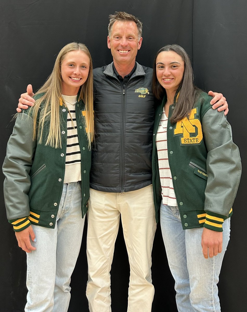 The most recent class of letter winners received their jackets tonight!  <a href="/crlarson22/">Cora Larson</a> <a href="/NorahRo96183991/">Norah Roberts</a>    #BisonPride #GoBison 🤘🤘