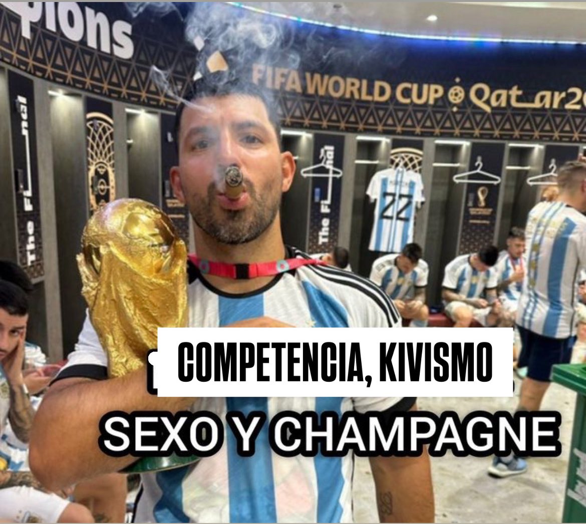 ChiaraArgOf's tweet photo. LA COPA A CASA 🏆🏆🏆🏆🏆🇵🇾🇺🇾🇦🇷 https://t.co/EyoUJHvDFG