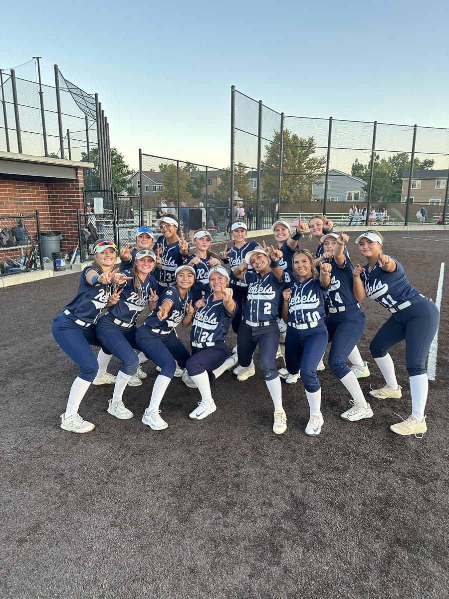 CHSRebels_SB's tweet photo. Rebels won big over Valor 14-6 tonight! Shalee Trujillo was a warrior on the bump and got the outs that mattered for the Rebels and held Valor to 6 runs. The offense exploded putting up 14 with home runs from @LivKeiter_2026 (3 run), @maseabrahm2026 (solo HR), Charlee Abelein (2 Run), and Shalee (solo HR)! Mason also went 4/4 at the plate tonight! GREAT GAME  REBELS! ⏭️ Next Up: Chatfield at HOME for all 3 levels on Saturday, 10/5. Varsity at noon then JV and L3 at noon! #WeAreColumbine